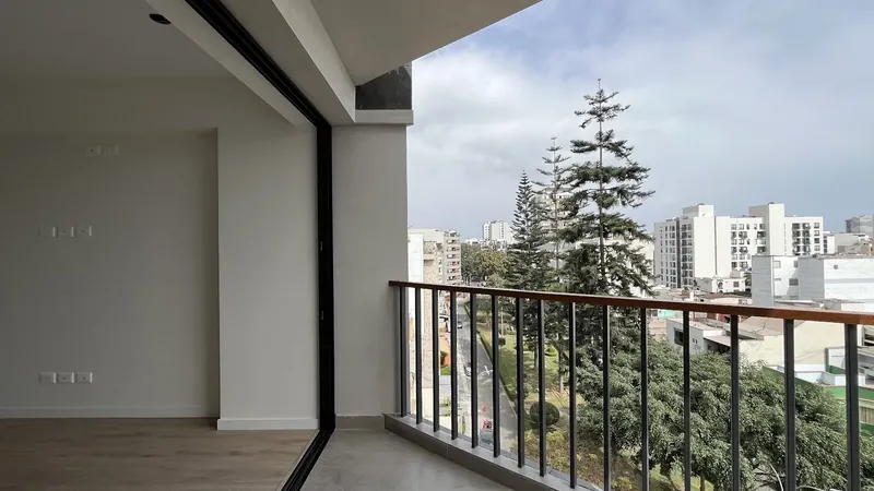 Balcón con vista al parque