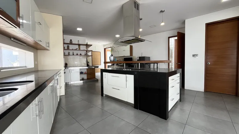 Cocina con isla central